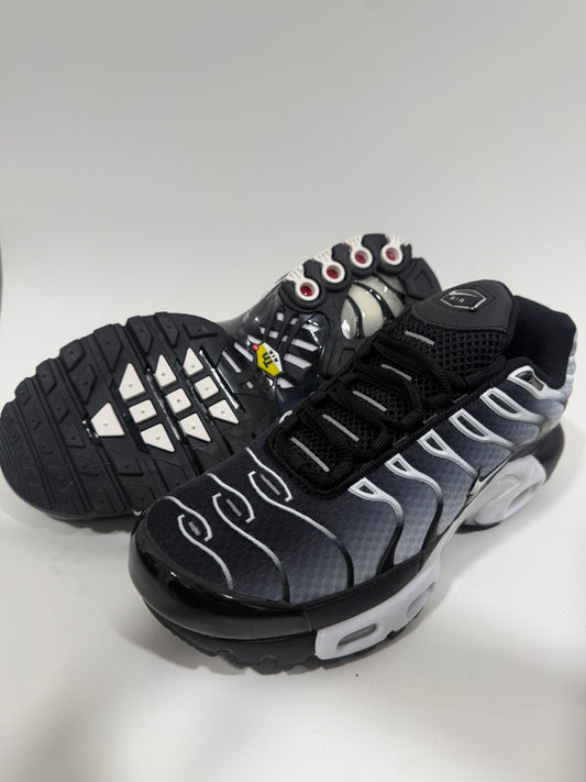 NIKE TN