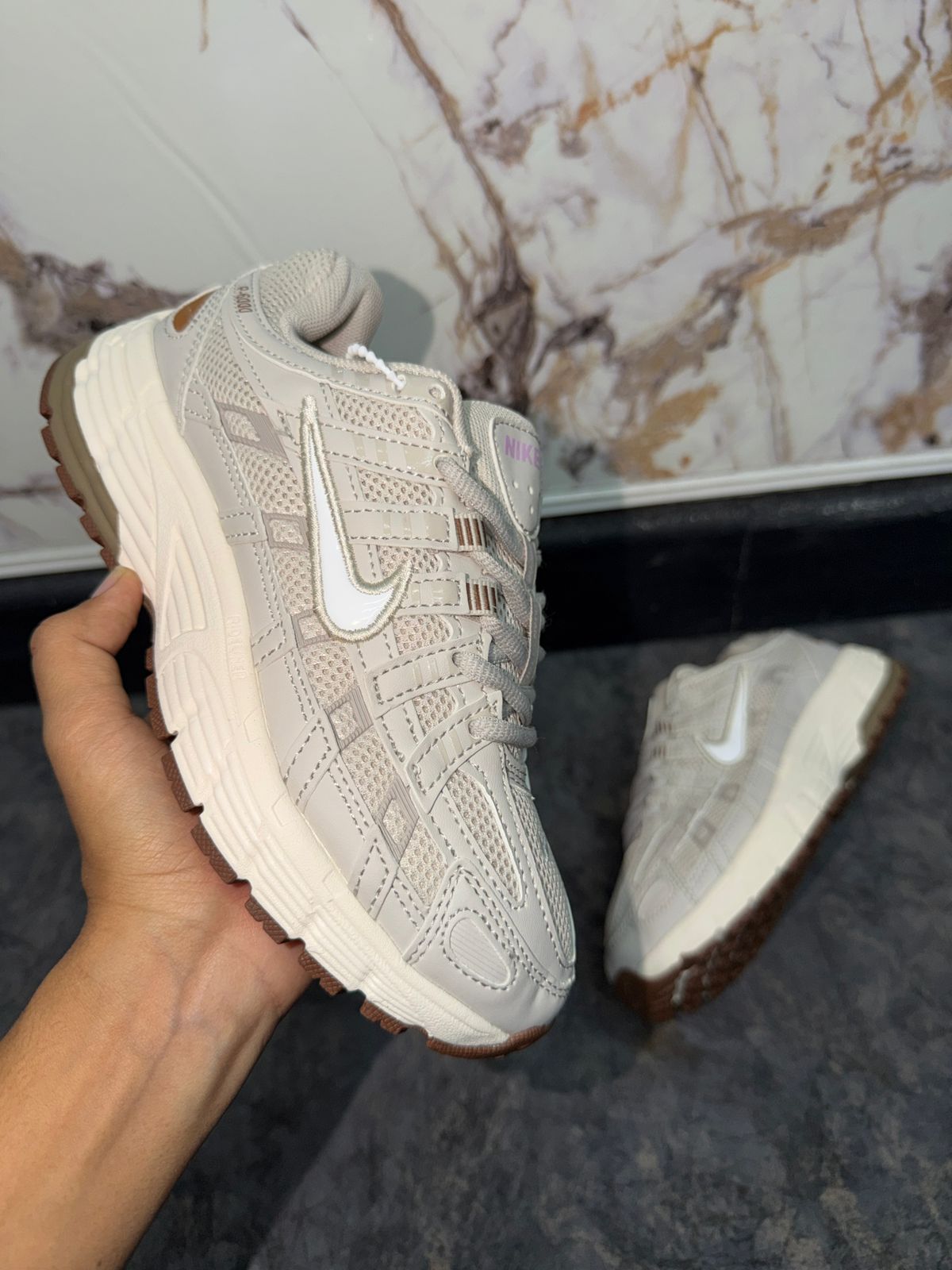 NIKE P6000