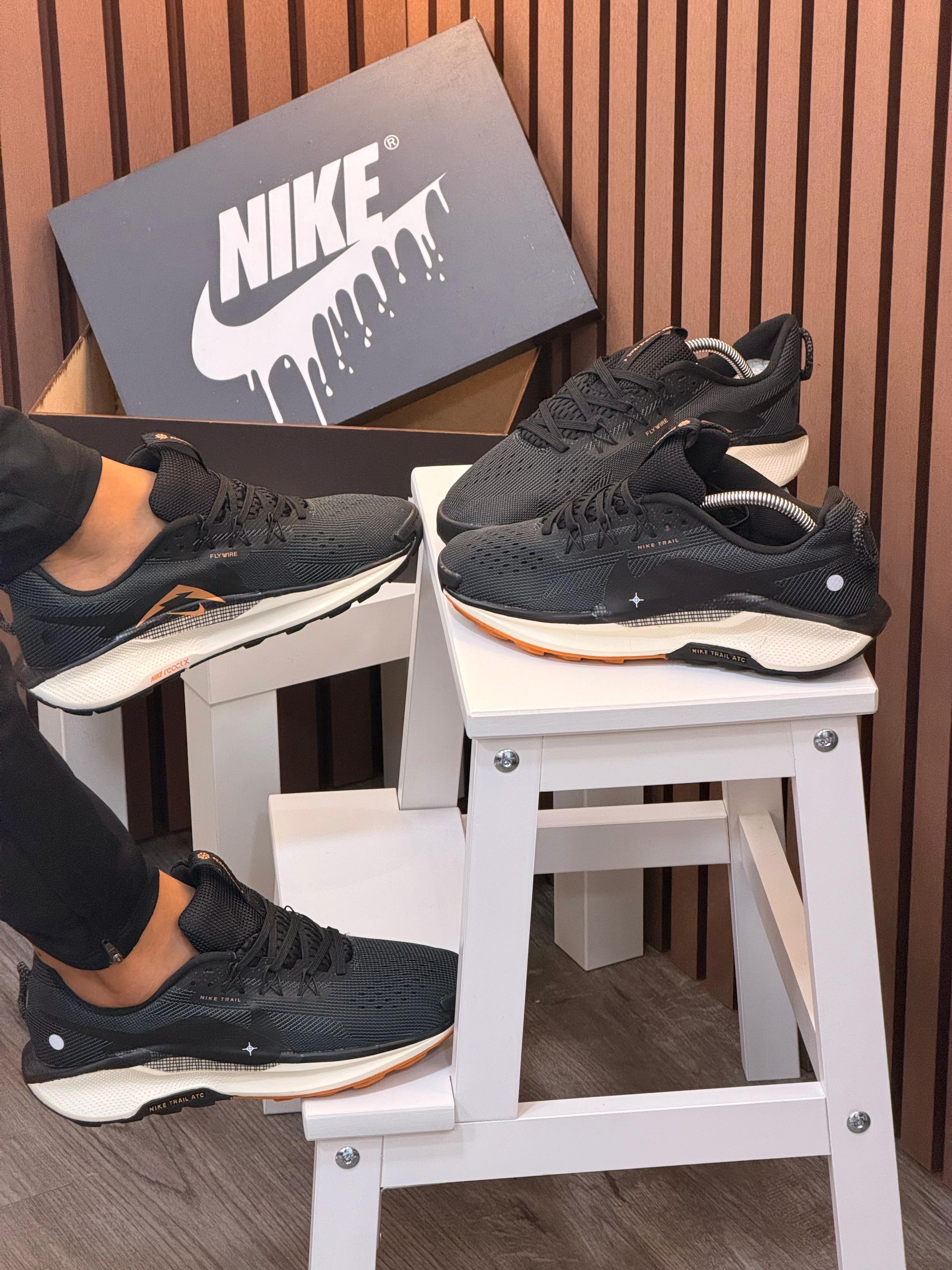 NIKE TRAIL 1