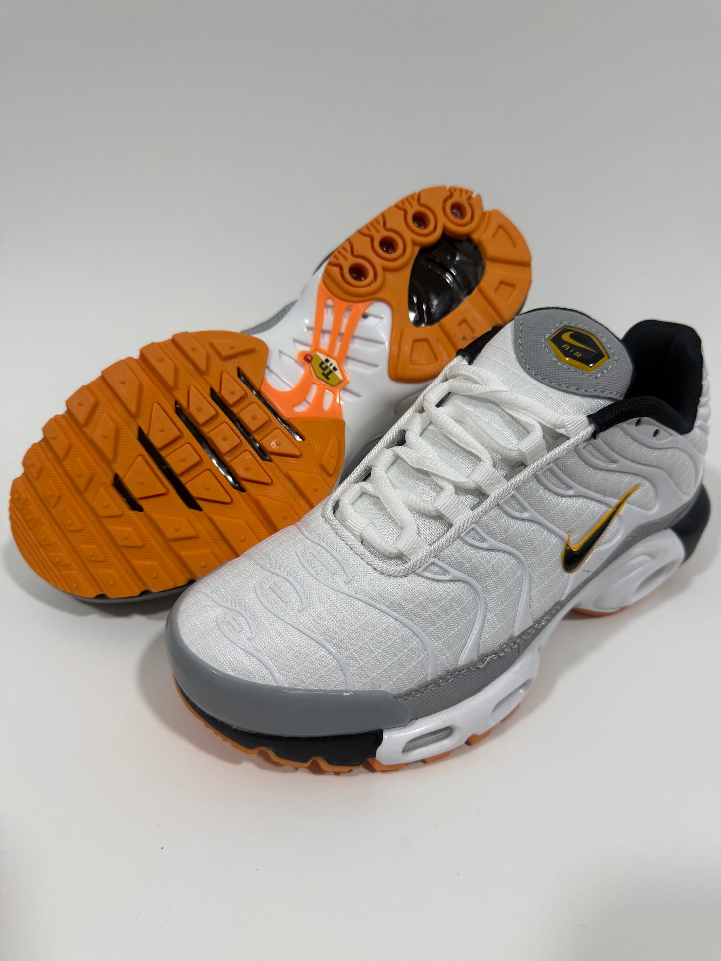 NIKE TN